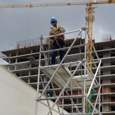 alquiler andamios certificados Bogotá